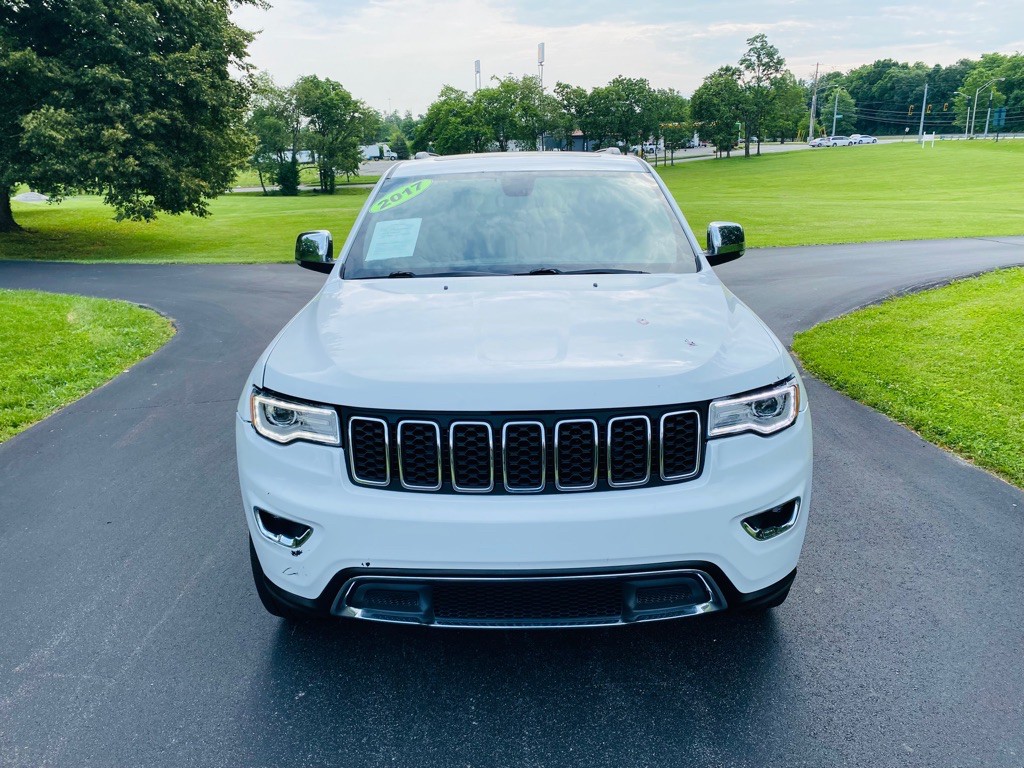 2017 Jeep Grand Cherokee Image 2