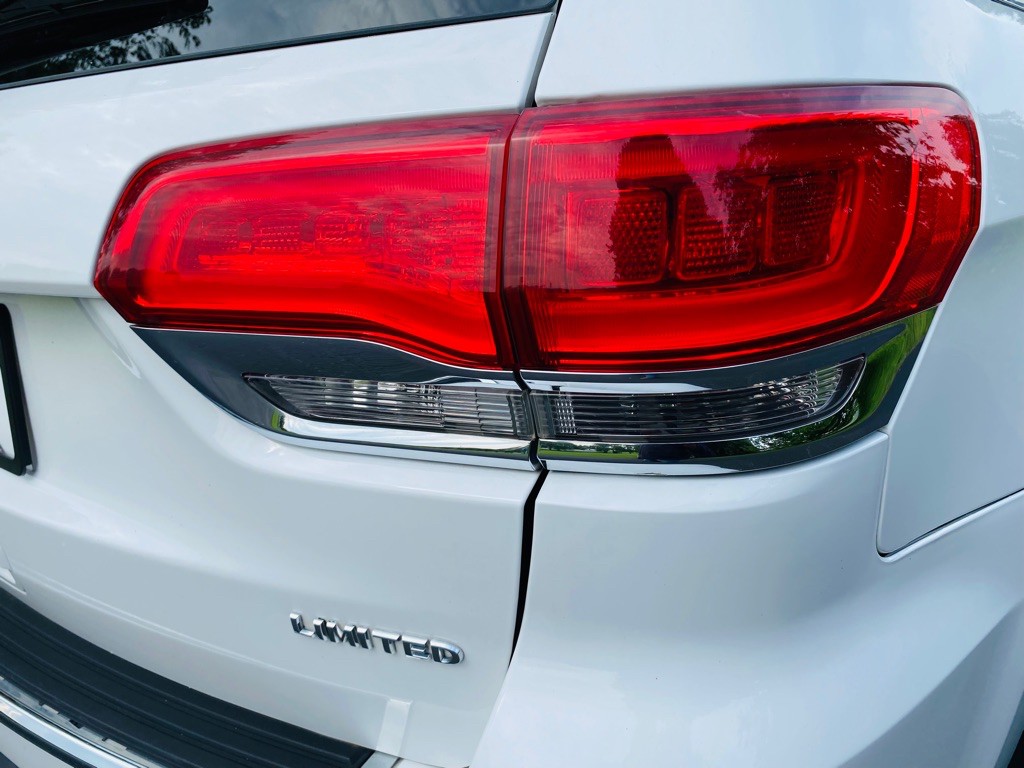 2017 Jeep Grand Cherokee Image 8