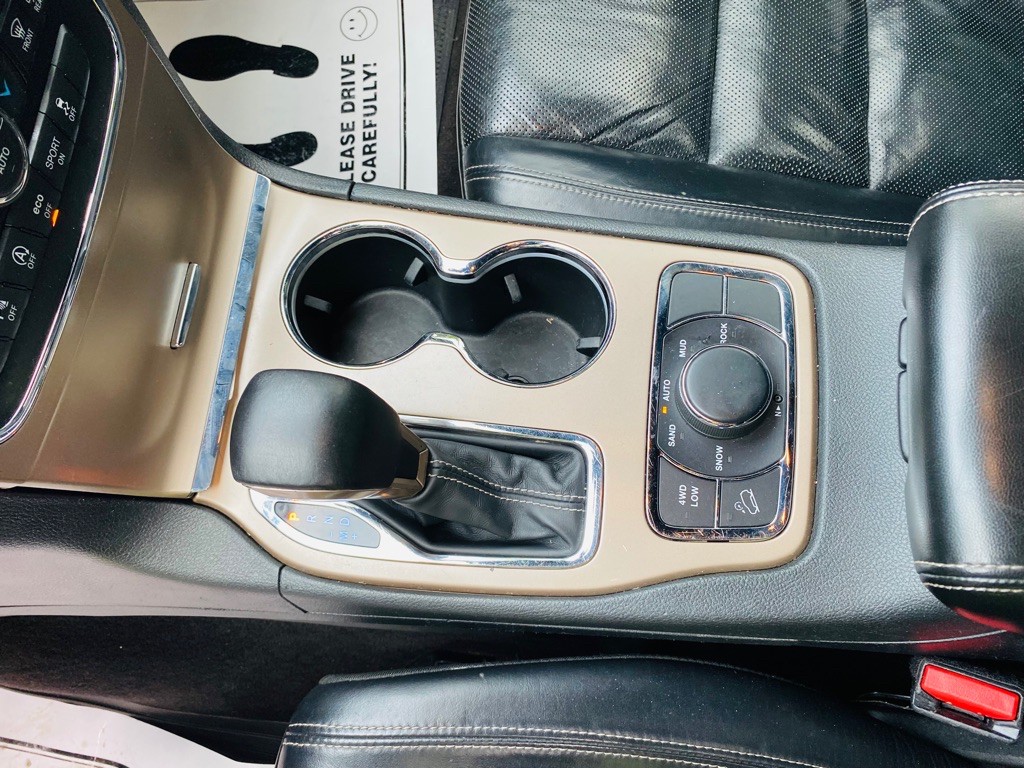 2017 Jeep Grand Cherokee Image 15