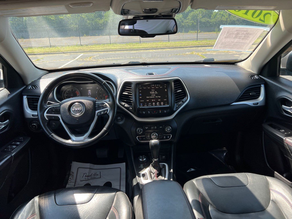 2016 Jeep Cherokee Image 19