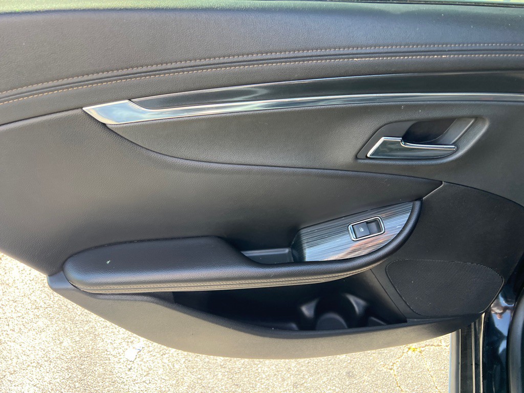 2019 Chevrolet Impala Image 16