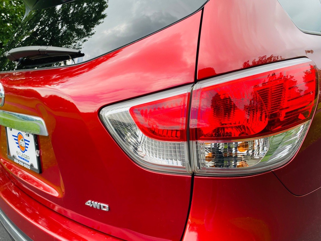 2014 Nissan Pathfinder Image 10