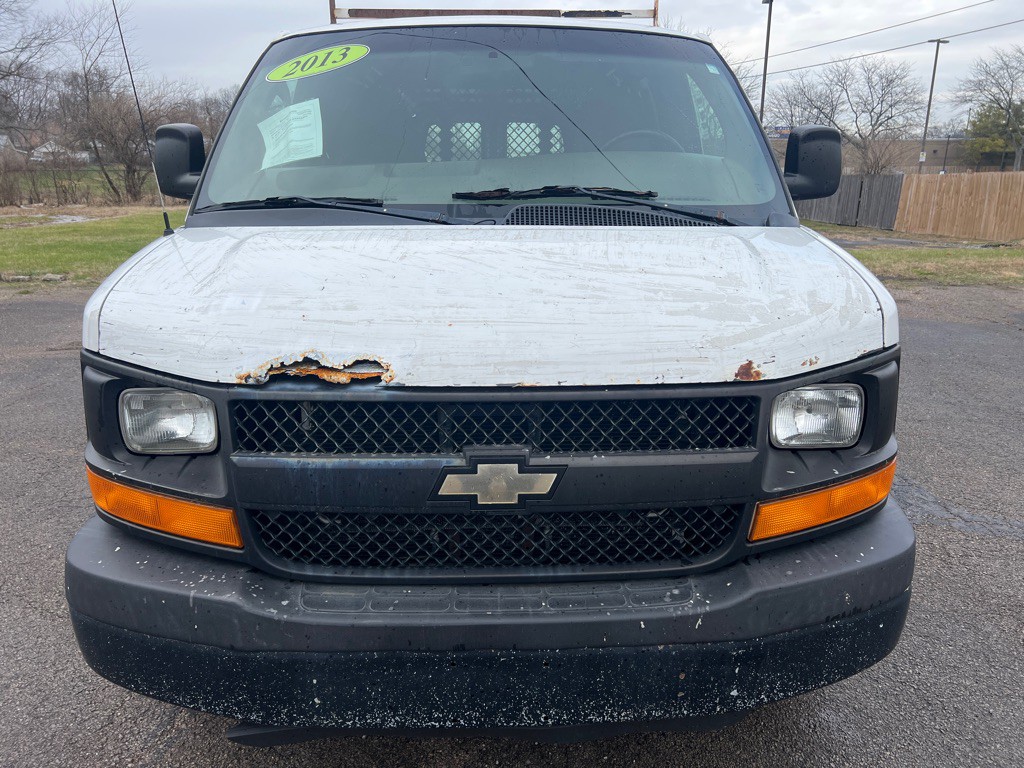 2013 Chevrolet Express Image 2