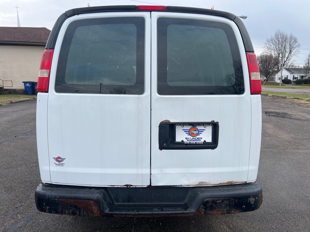 2013 Chevrolet Express Image 6