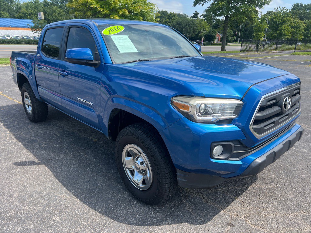 2016 Toyota Tacoma Image 1