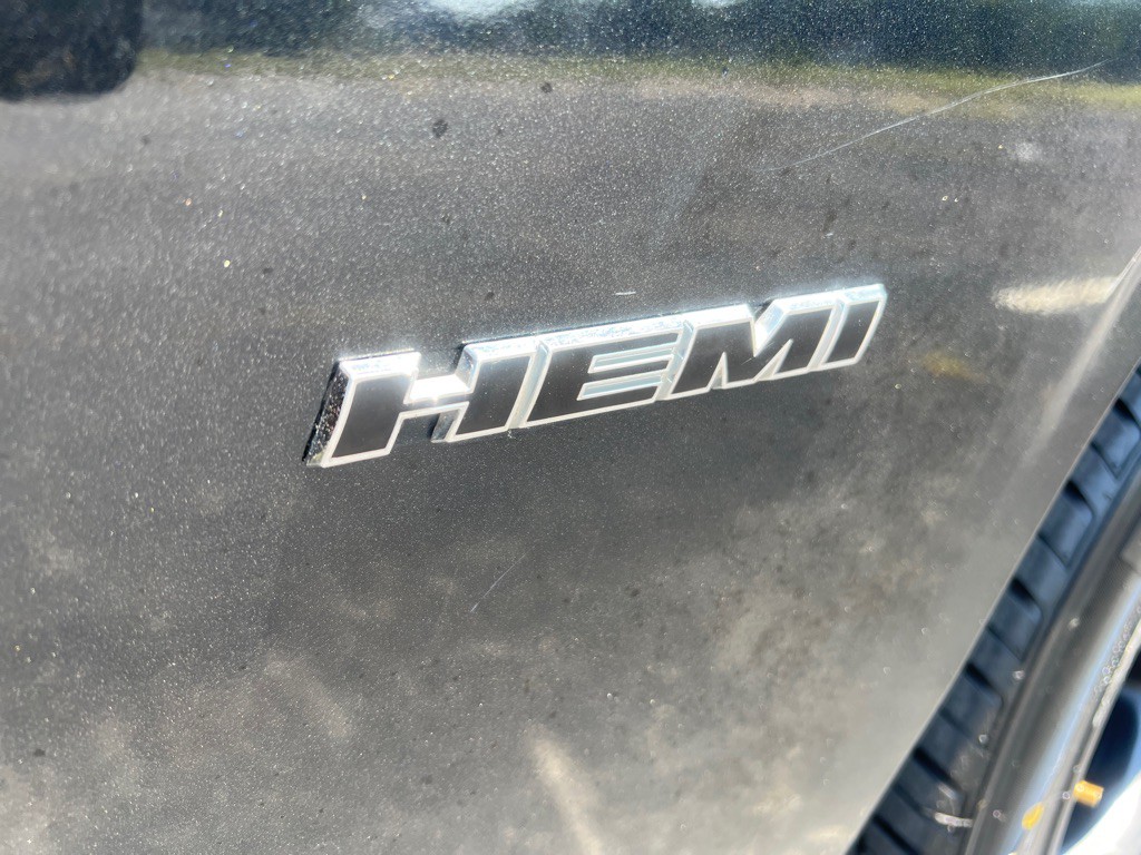 2016 Dodge Challenger Image 22