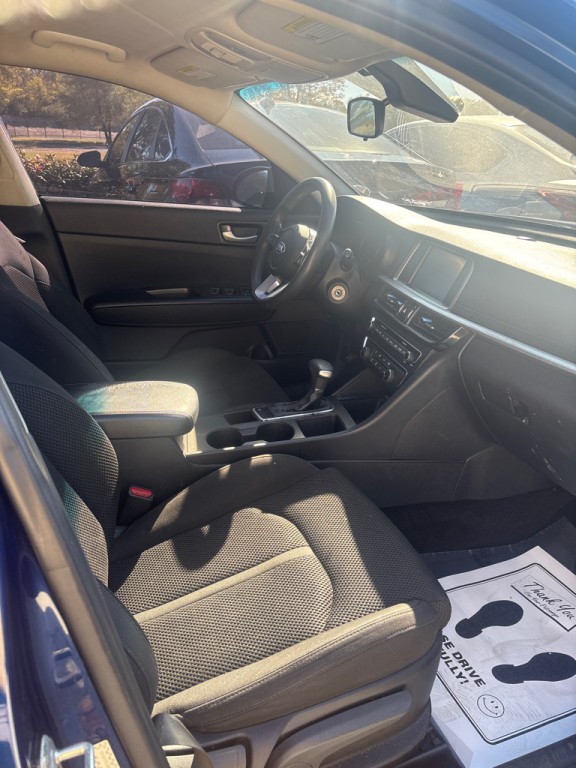 2019 Kia Optima Image 3