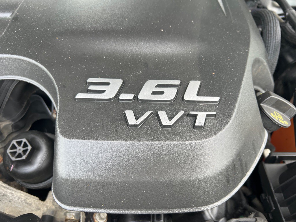 2014 Chrysler 300 Image 24