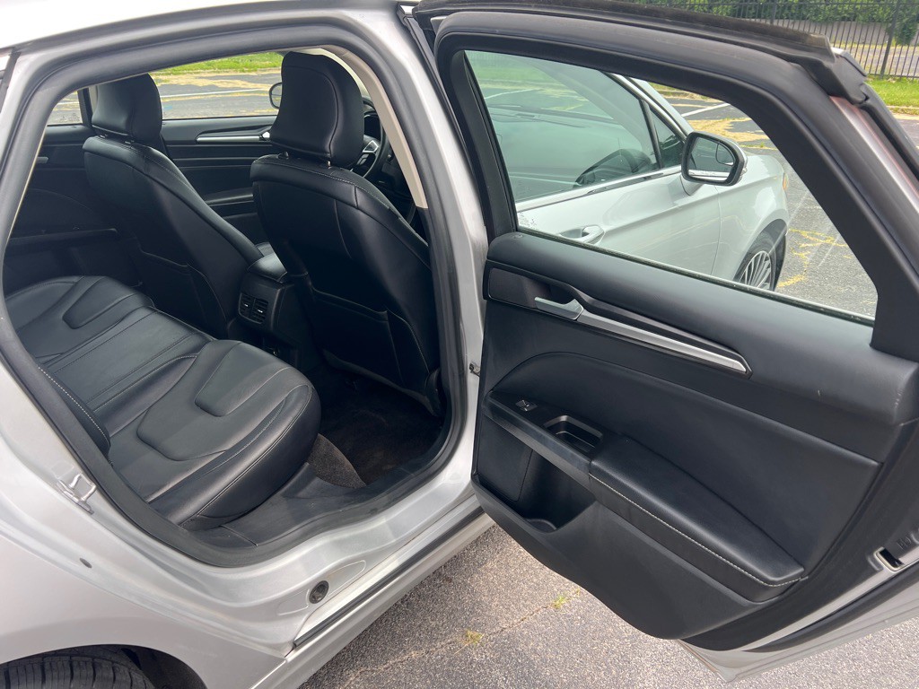 2018 Ford Fusion Image 11