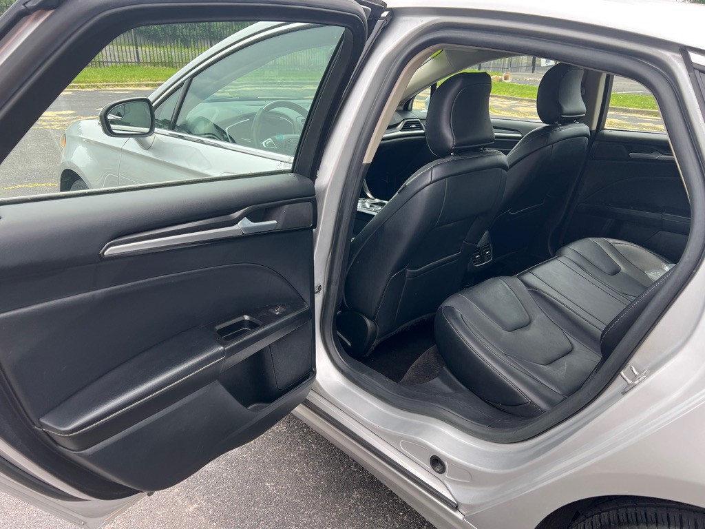 2018 Ford Fusion Image 15