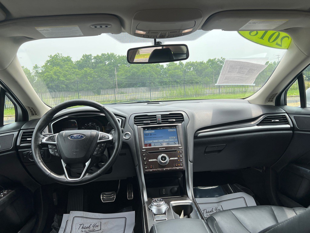 2018 Ford Fusion Image 19