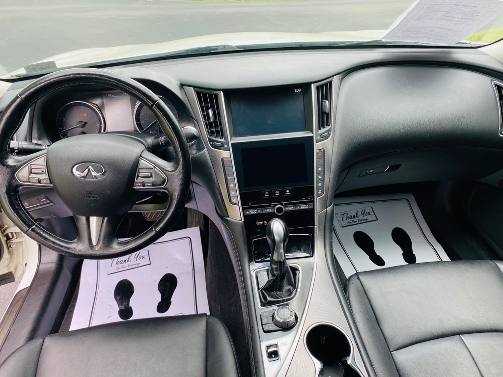 2014 INFINITI Q50 Image 20