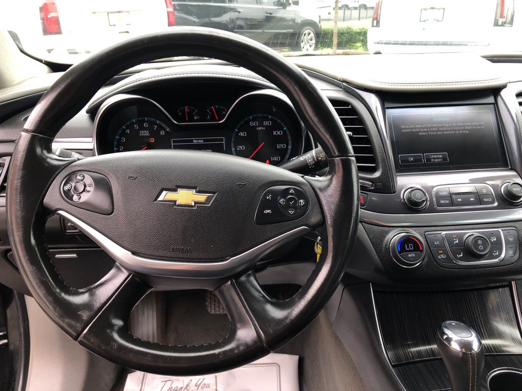 2017 Chevrolet Impala Image 2