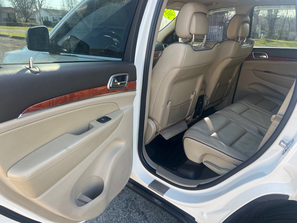 2012 Jeep Grand Cherokee Image 14