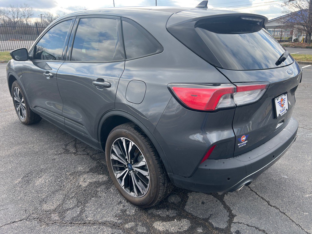 2021 Ford Escape Image 5
