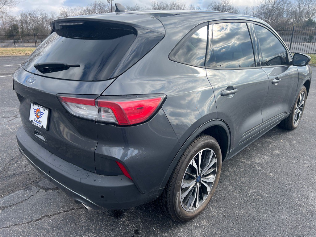 2021 Ford Escape Image 7