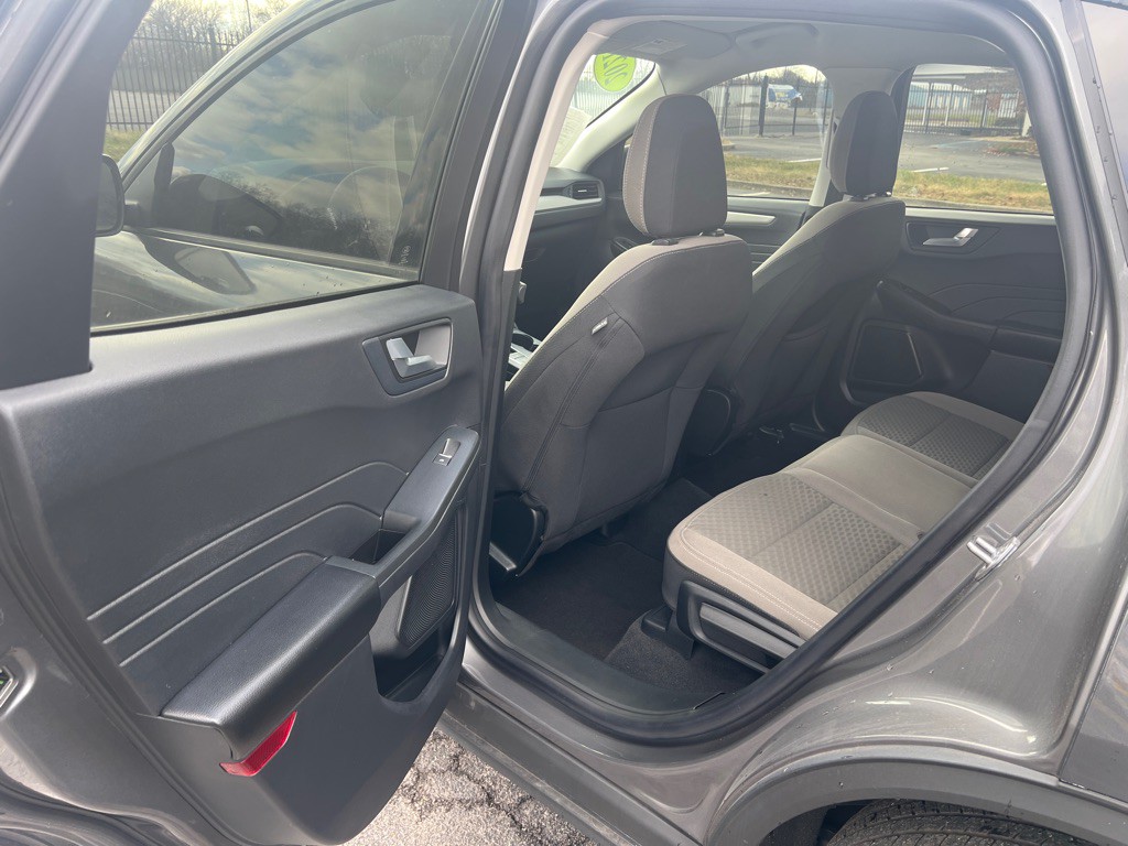 2021 Ford Escape Image 14