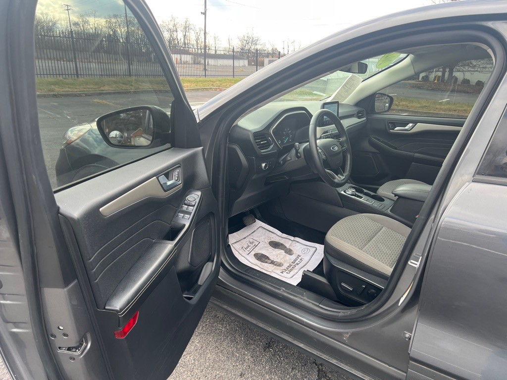 2021 Ford Escape Image 15