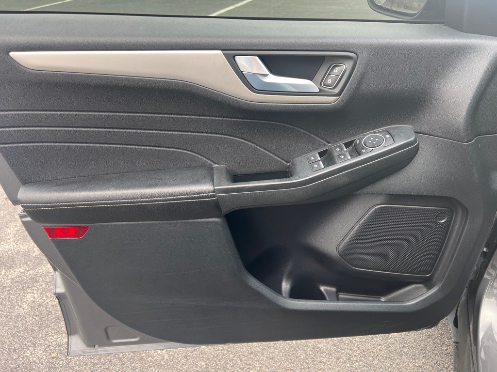 2021 Ford Escape Image 16