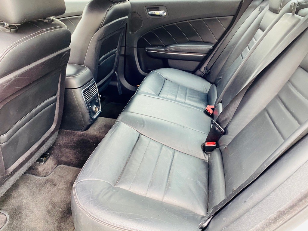 2011 Dodge Charger Image 16