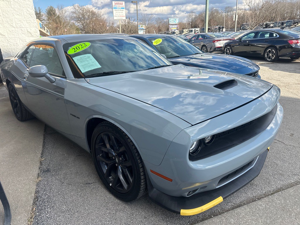 2022 Dodge Challenger Image 1