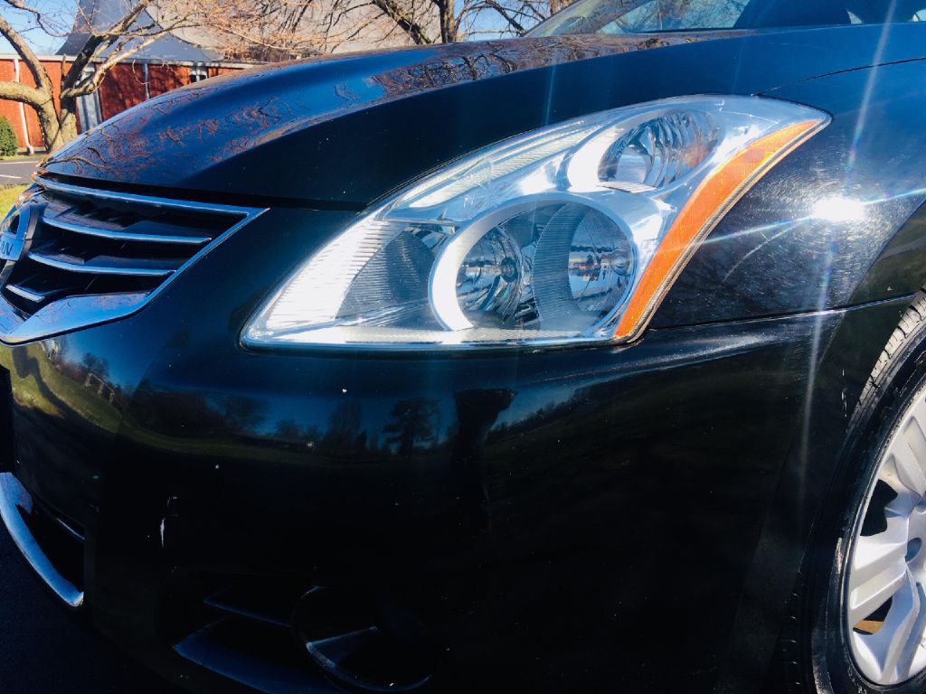 2011 Nissan Altima Image 8