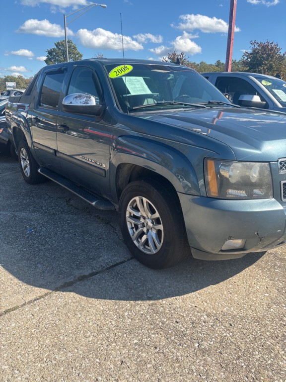 2008 Chevrolet Avalanche Image 1