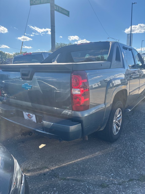 2008 Chevrolet Avalanche Image 5