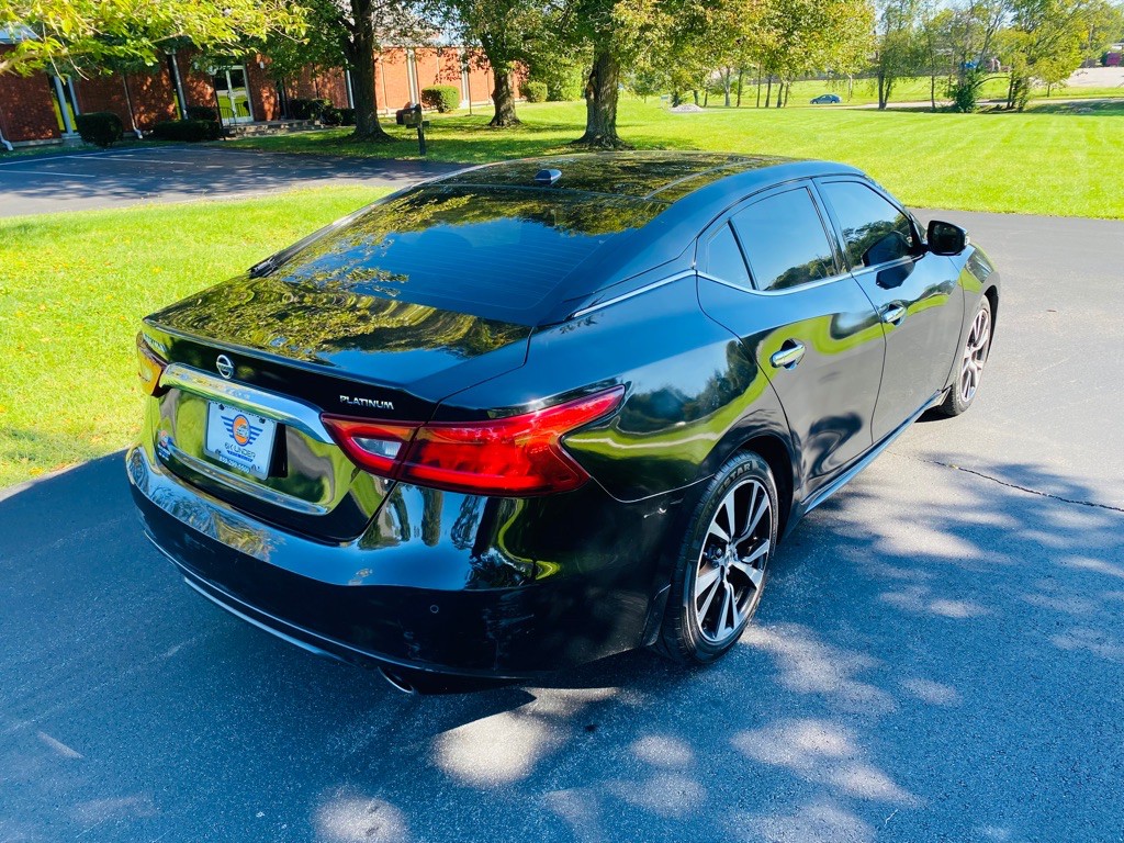 2017 Nissan Maxima Image 6
