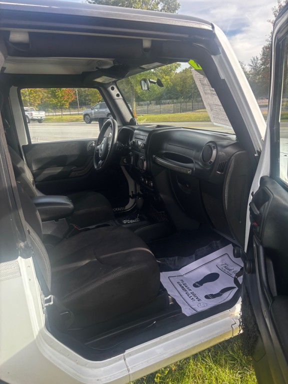 2014 Jeep Wrangler Image 3