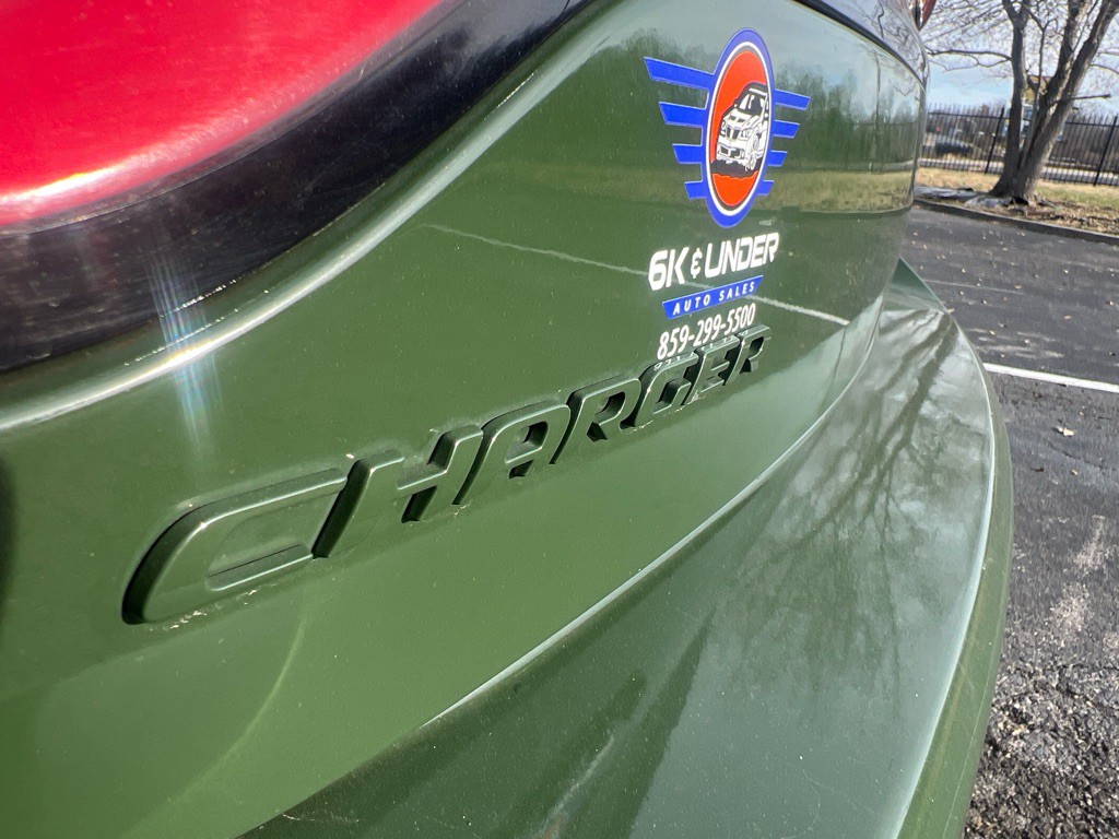 2017 Dodge Charger Image 21