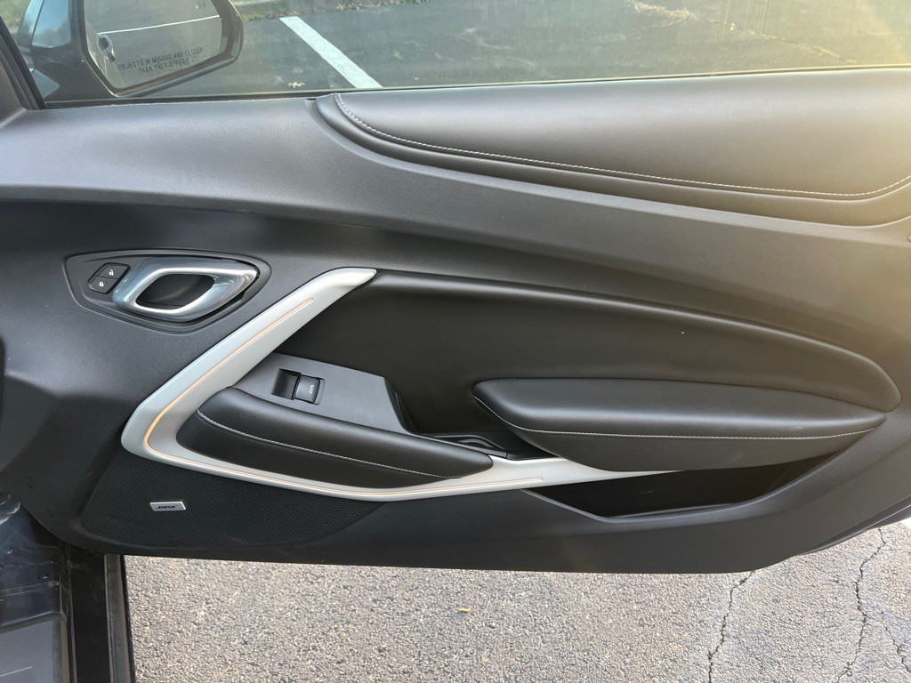 2016 Chevrolet Camaro Image 9