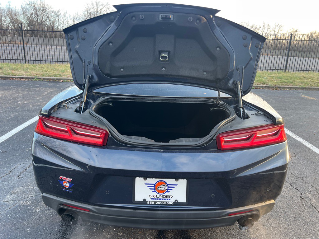 2016 Chevrolet Camaro Image 10