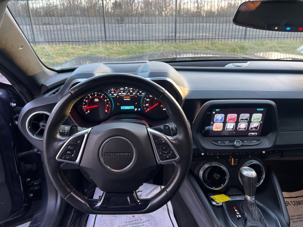 2016 Chevrolet Camaro Image 15