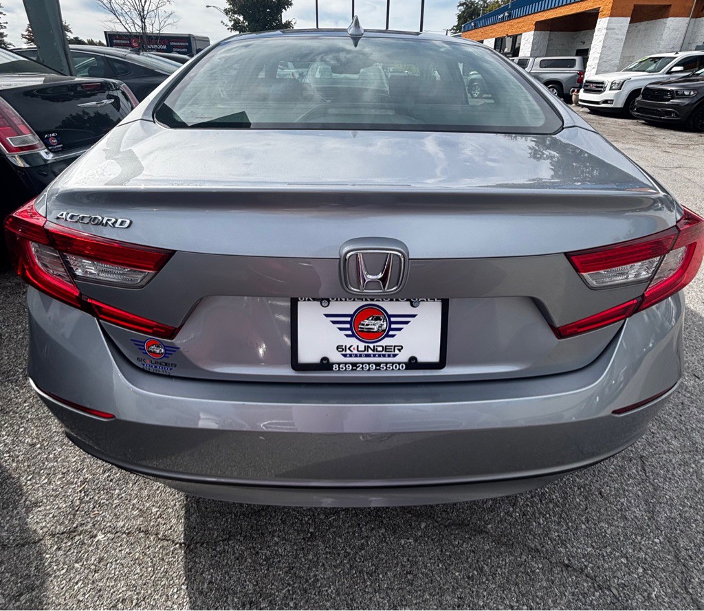 2018 Honda Accord Image 2