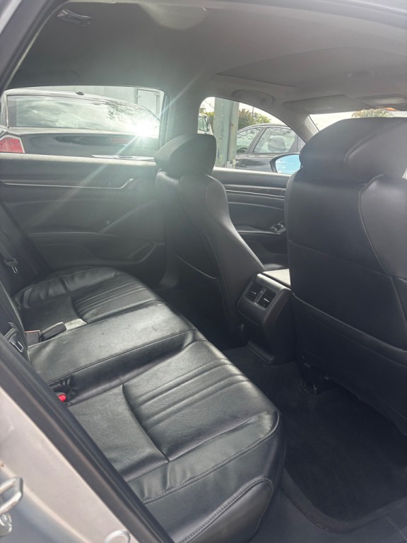 2018 Honda Accord Image 4