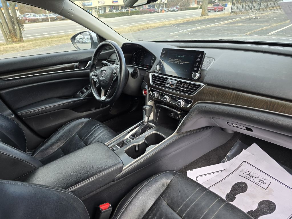2018 Honda Accord Image 9