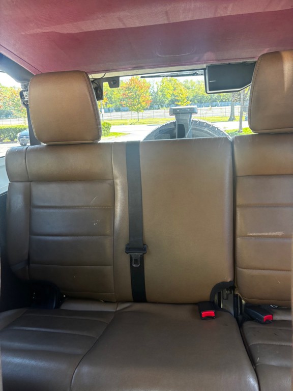 2012 Jeep Wrangler Unlimited Image 4