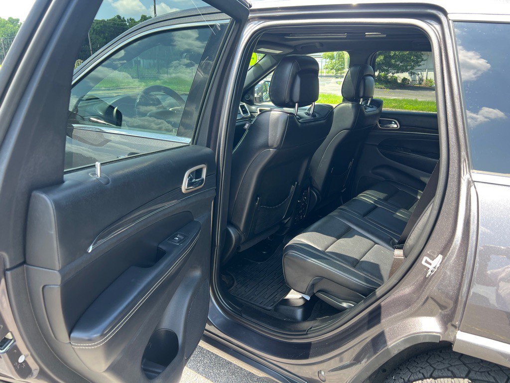 2015 Jeep Grand Cherokee Image 16