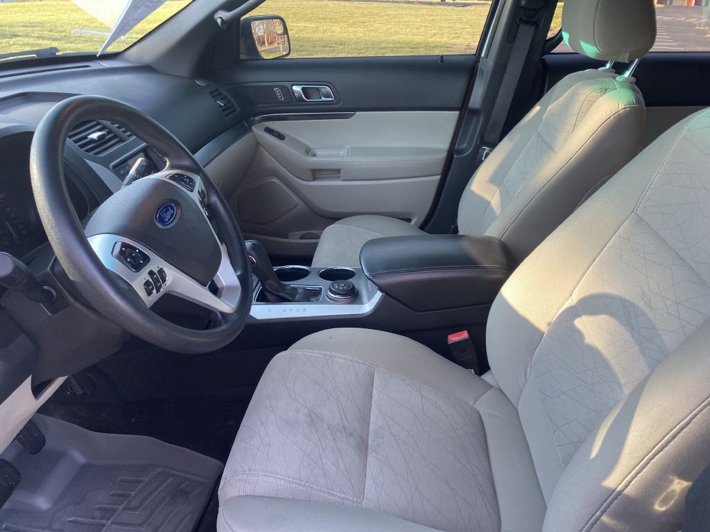 2013 Ford Explorer Image 13