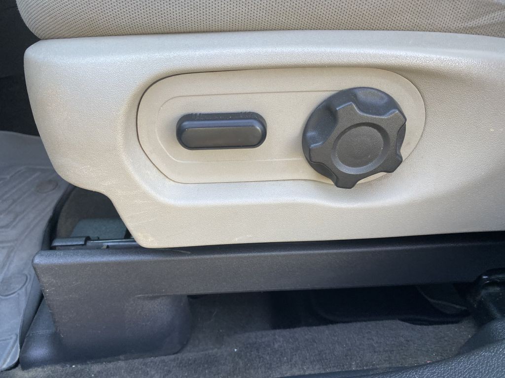 2013 Ford Explorer Image 16