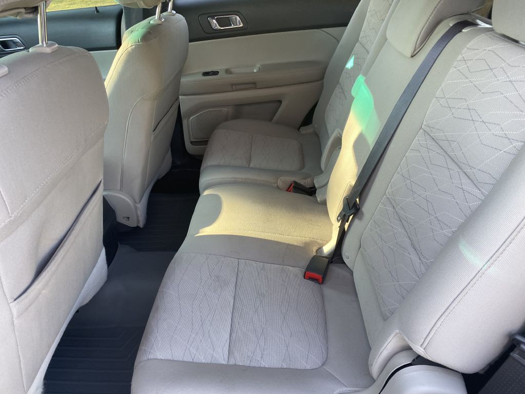 2013 Ford Explorer Image 19