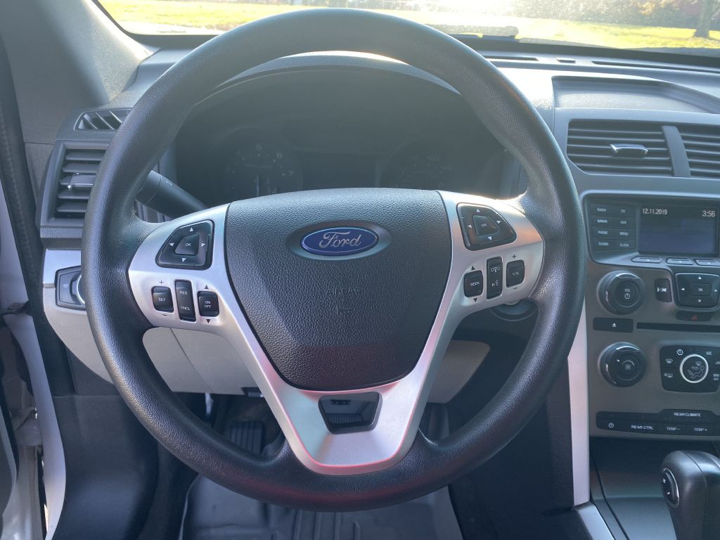 2013 Ford Explorer Image 22