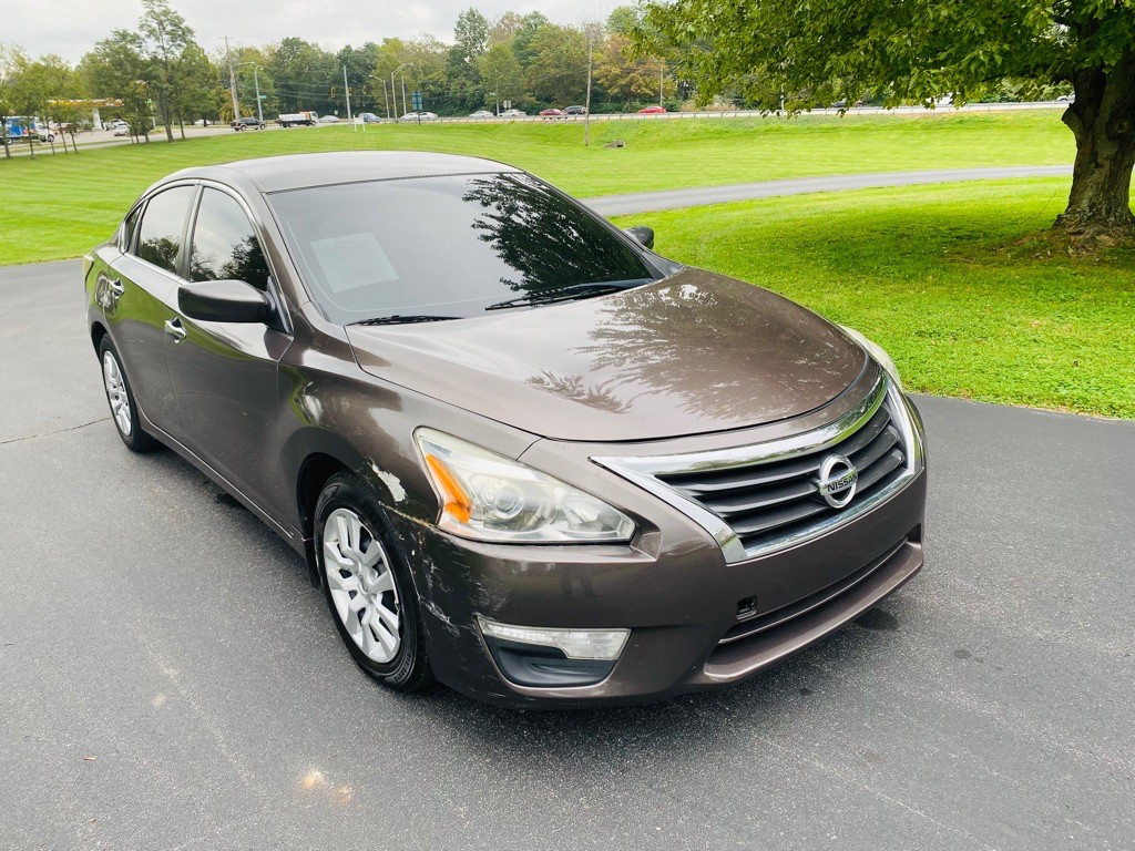 2015 Nissan Altima Image 1