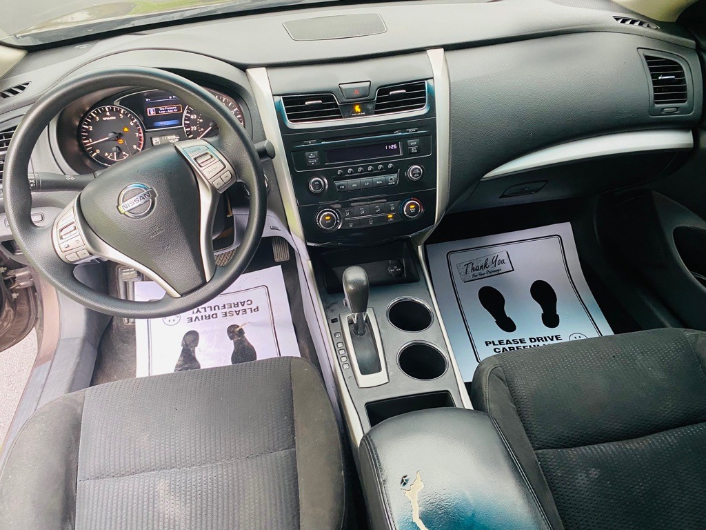 2015 Nissan Altima Image 15