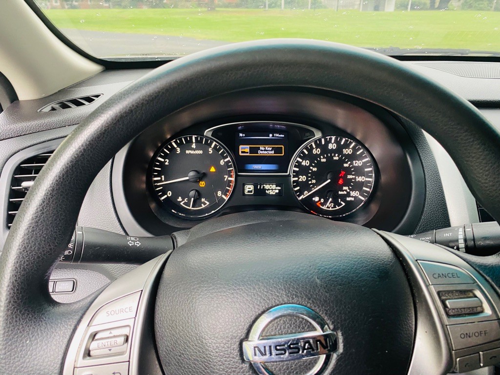 2015 Nissan Altima Image 16