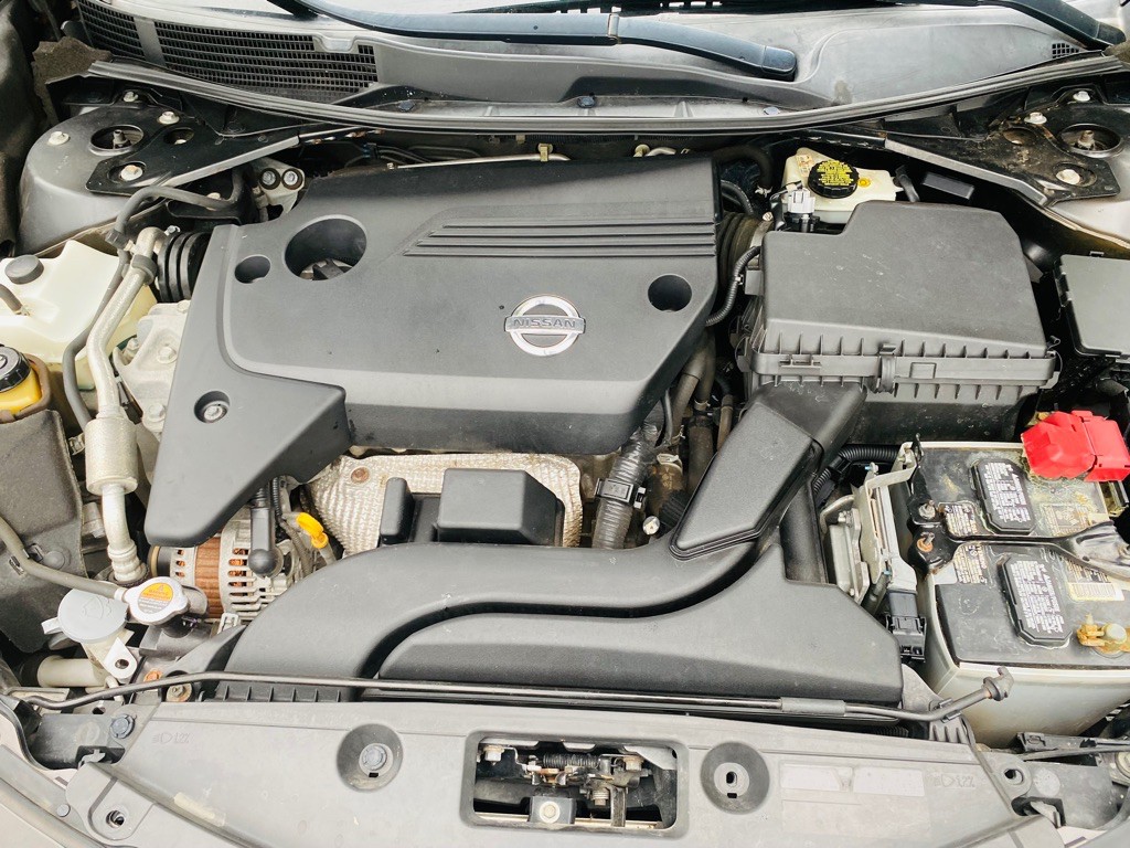 2015 Nissan Altima Image 20