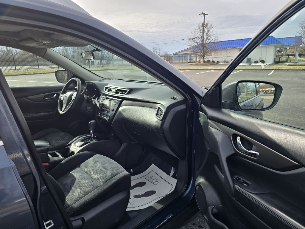 2015 Nissan Rogue Image 9