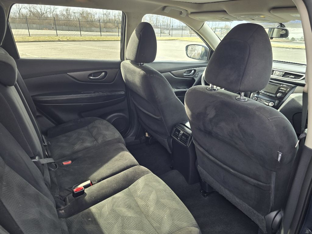 2015 Nissan Rogue Image 10