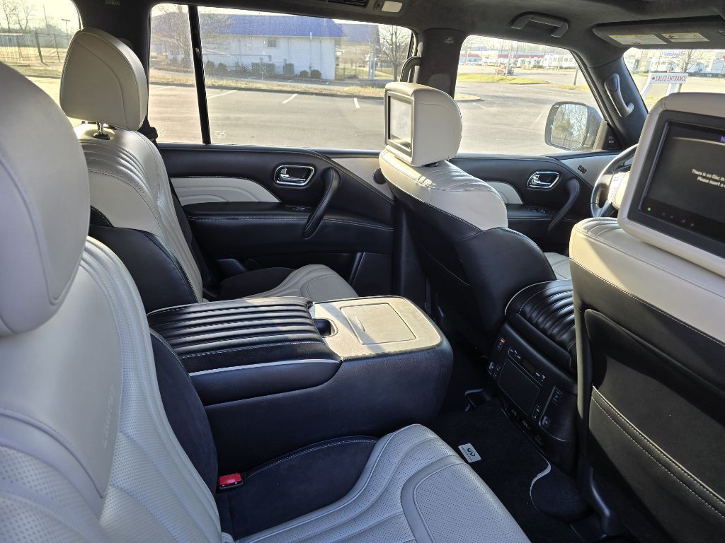 2019 INFINITI QX80 Image 11